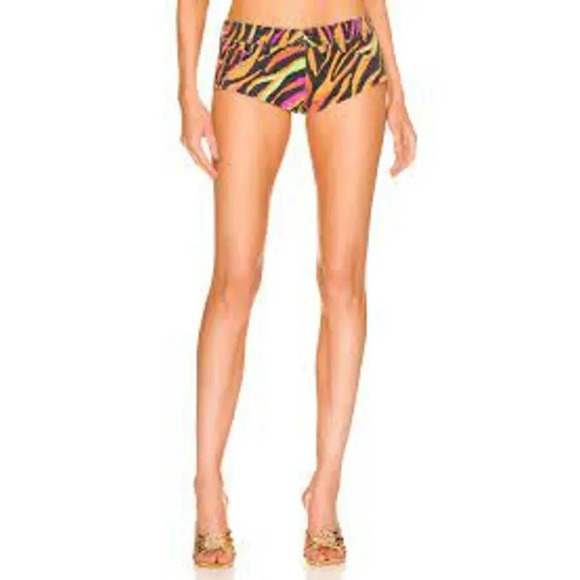 Dundas x Revolve Bianca Shorts - Picture 1 of 7